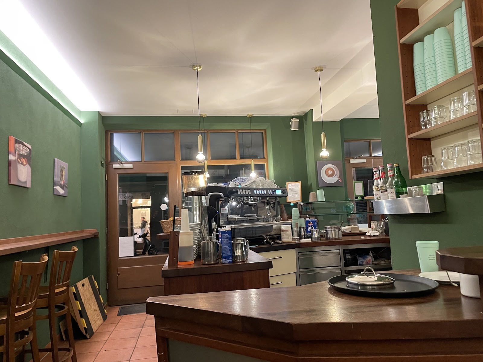 Deli Star Bagel & Coffee GmbH: the place