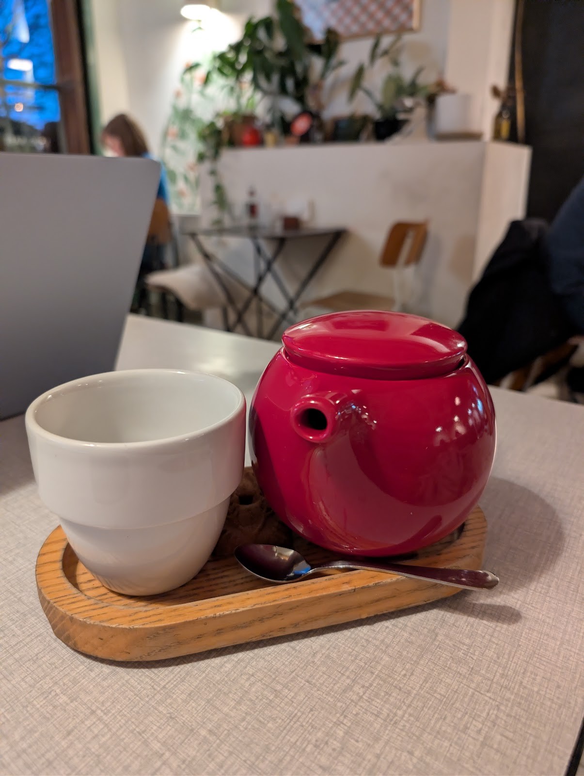 Ludo Cafe: food & drinks