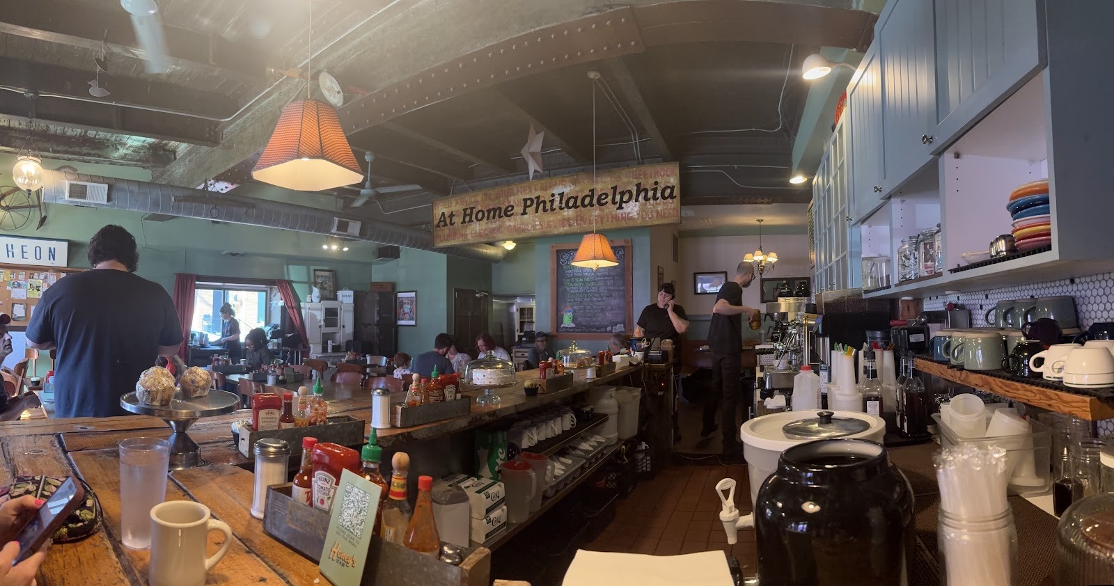 Honey's Sit 'n Eat: the place