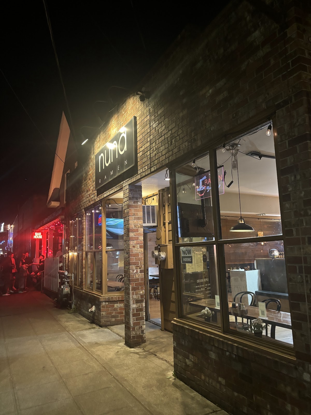 Nuna Ramen: the place