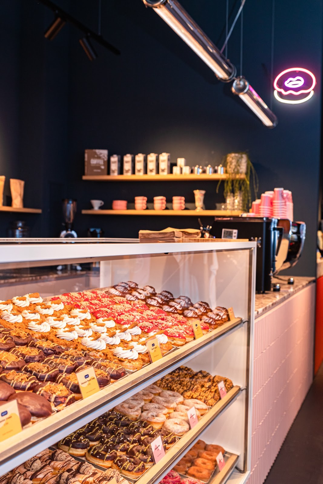 Brammibal's Donuts: the place
