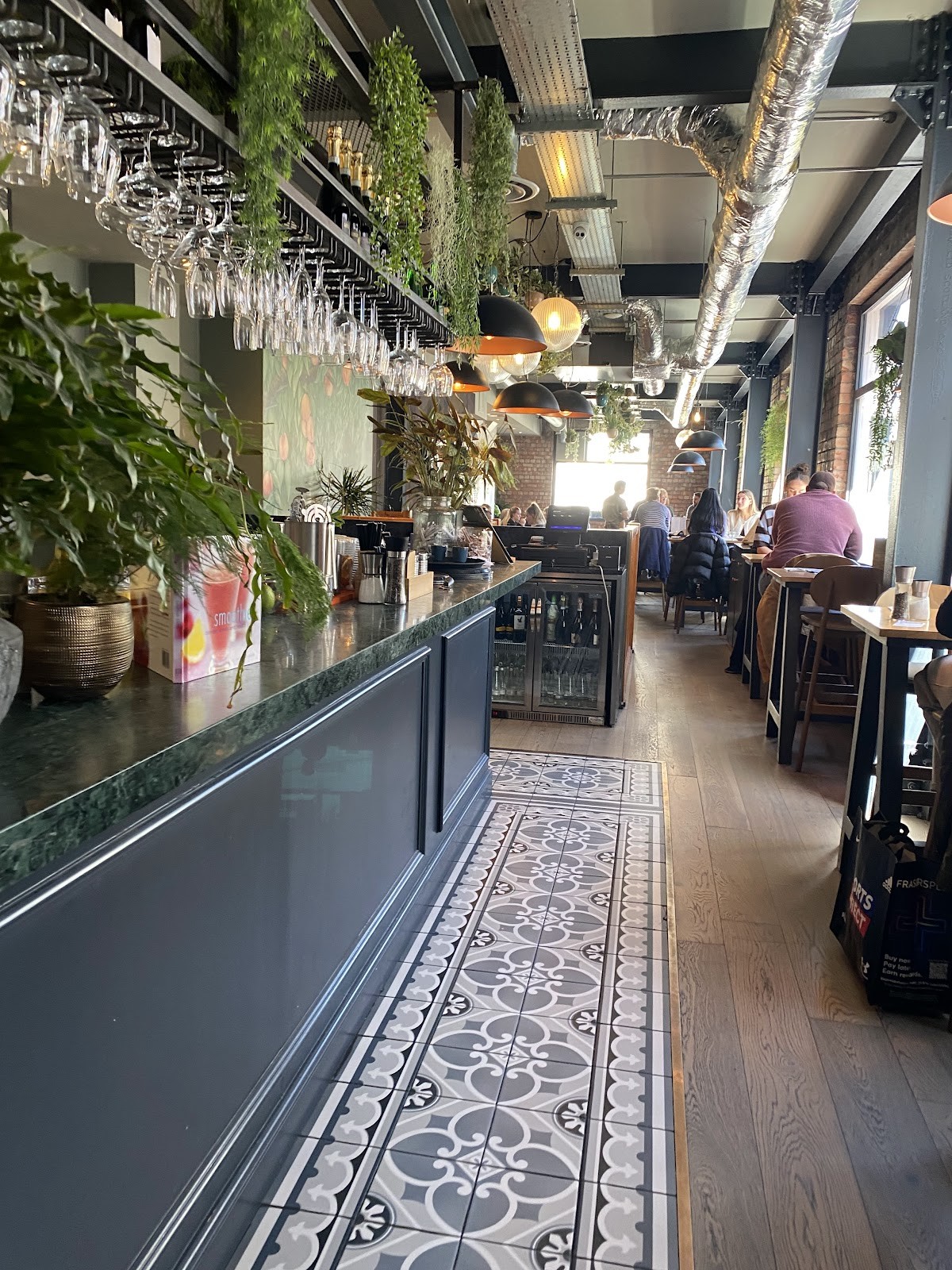 Brunchin': the place