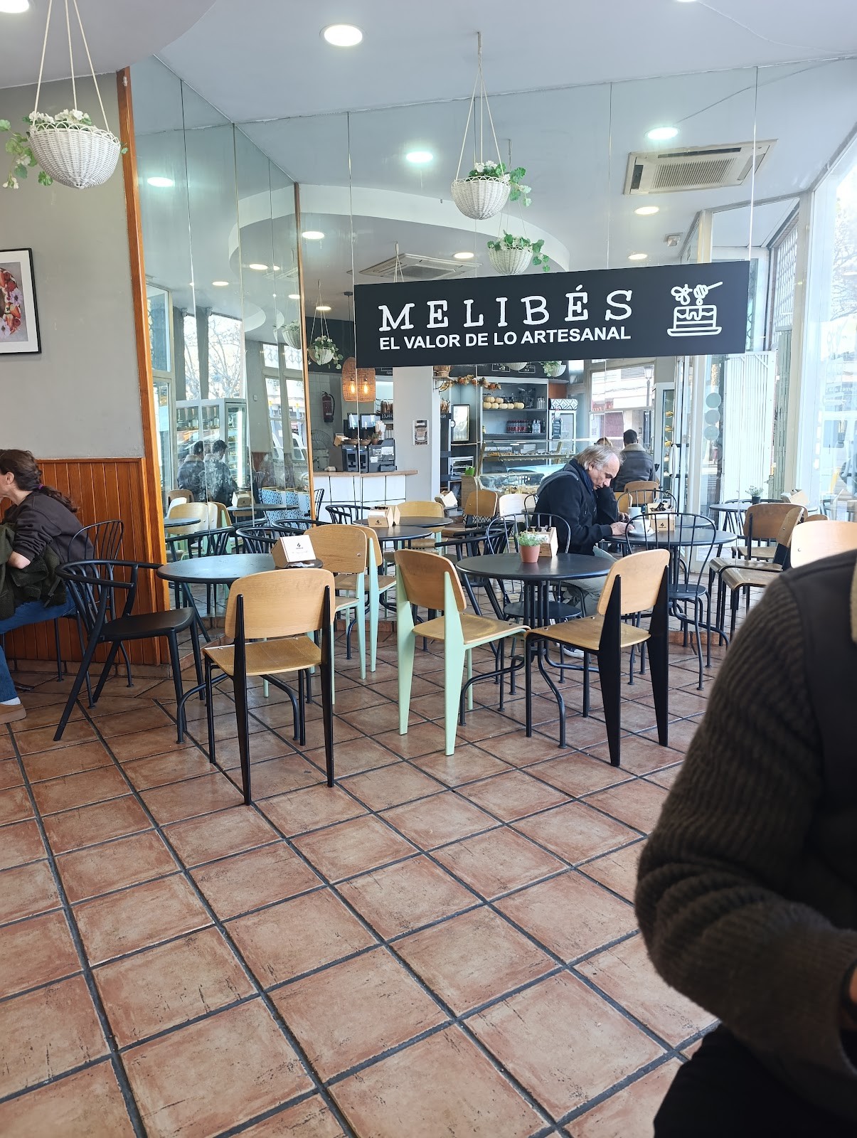 Pastelería Melibés: the place