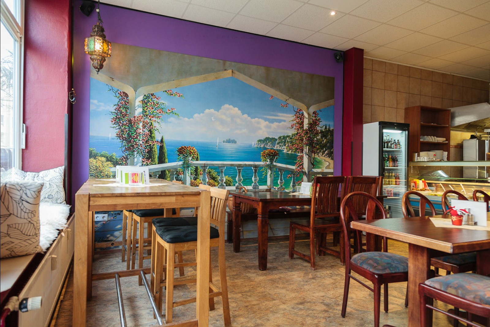 Elsa's Restaurant & Bar: the place