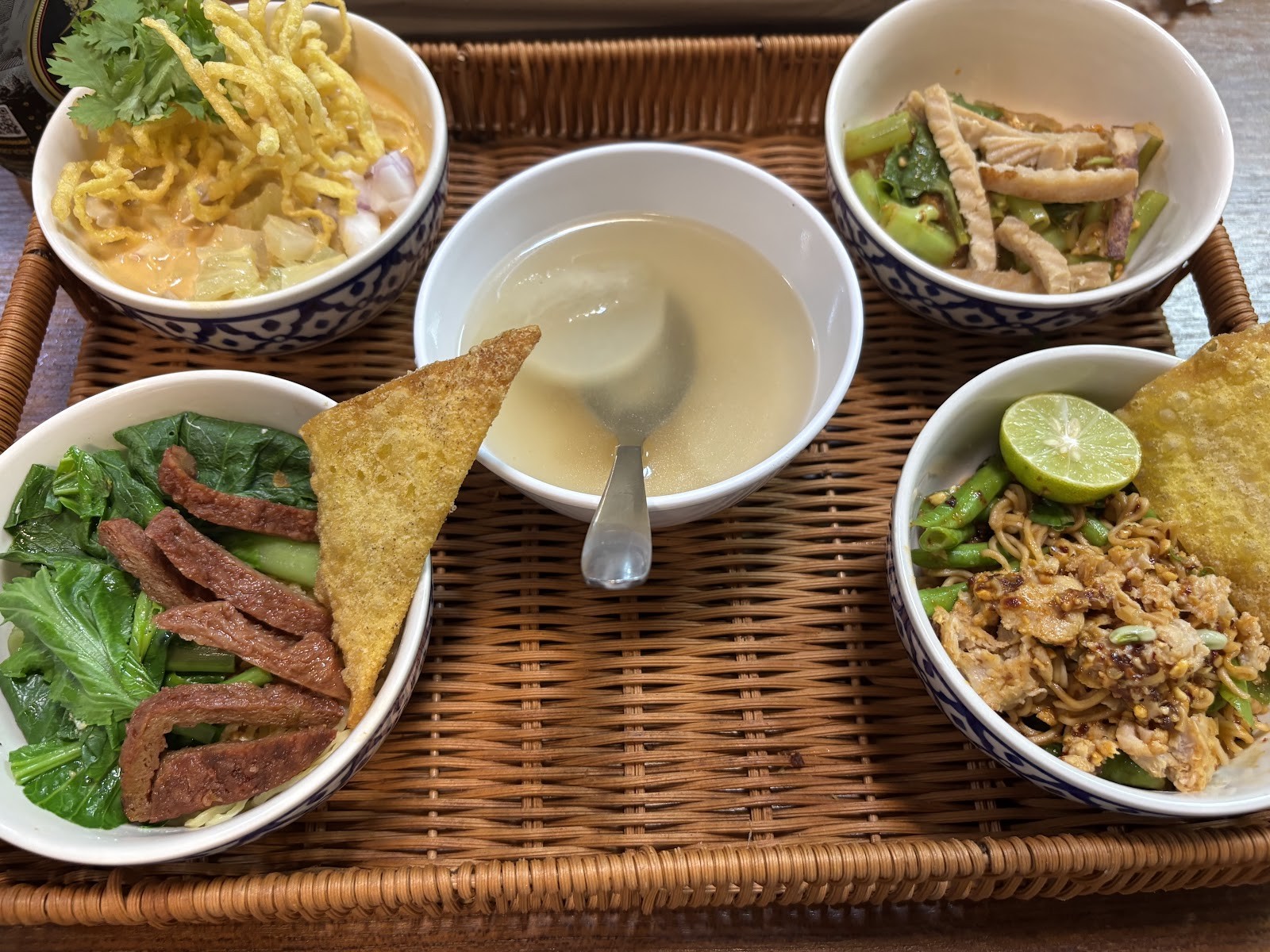 Kaek Kao Kua: food & drinks