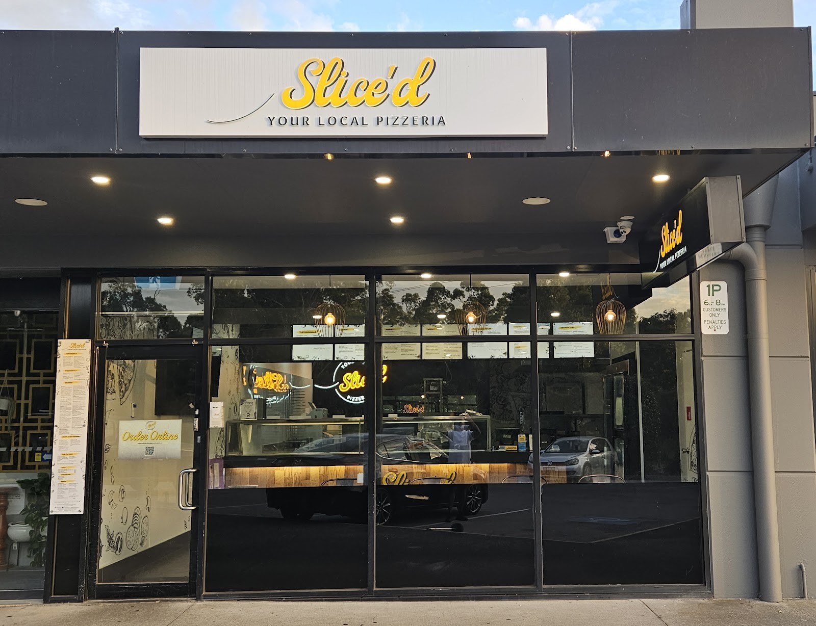 Slice'd Pizza Beaconsfield: the place
