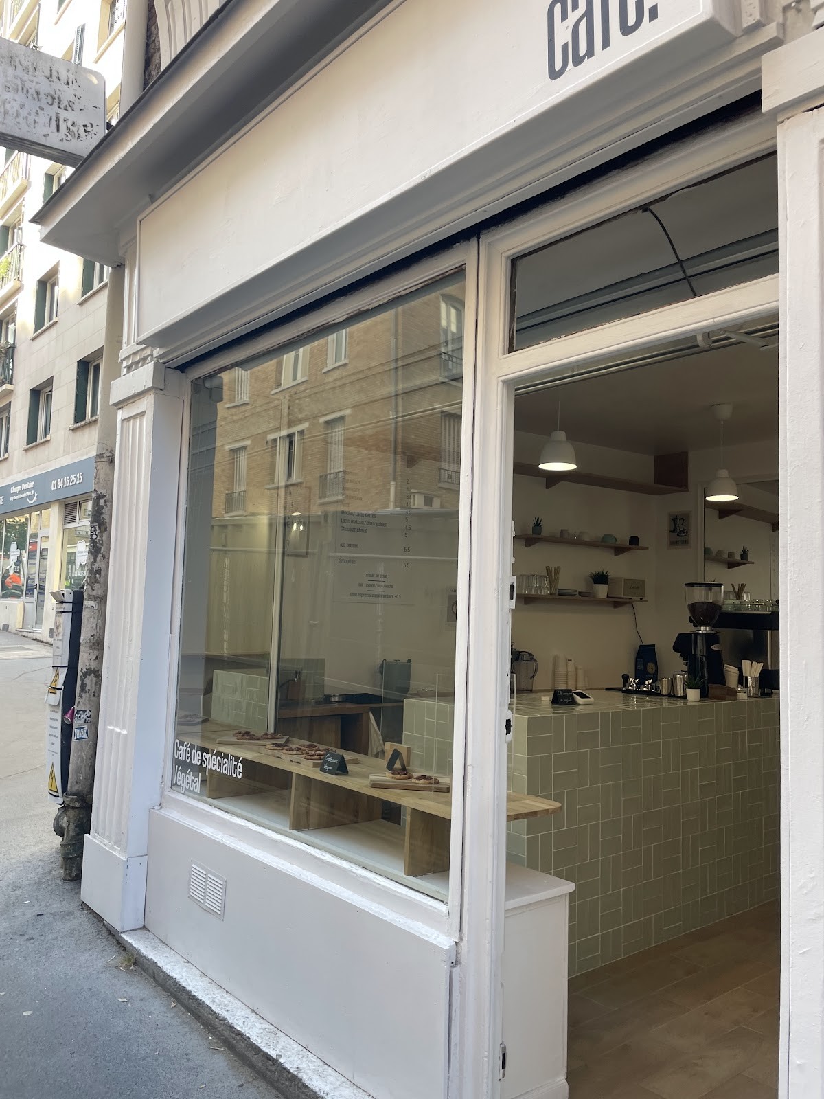 Café.Marcadet: the place
