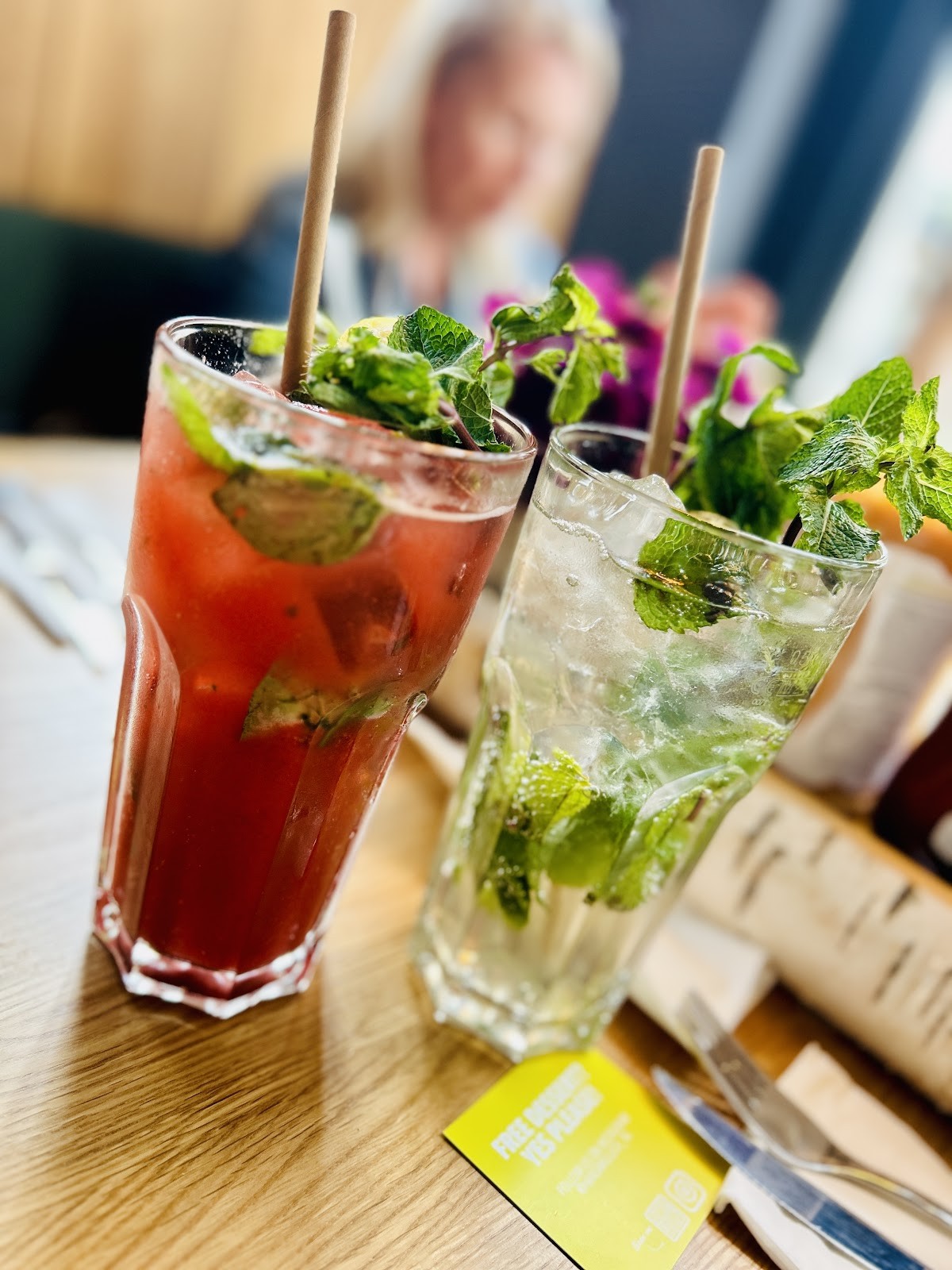 Hans im Glück - Amsterdam Rembrandtplein: food & drinks