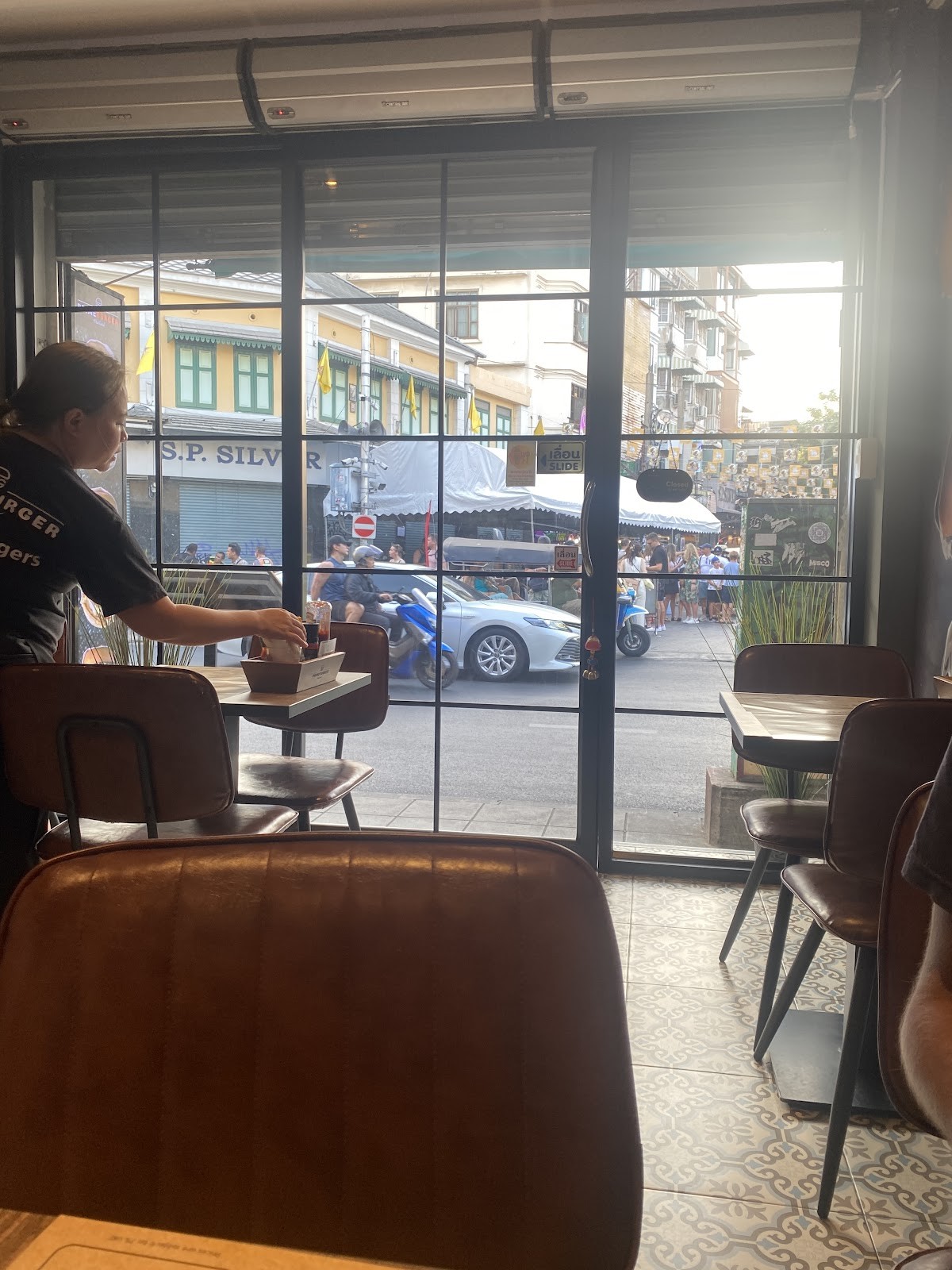 Prime Burger - Thanon Khao San: the place