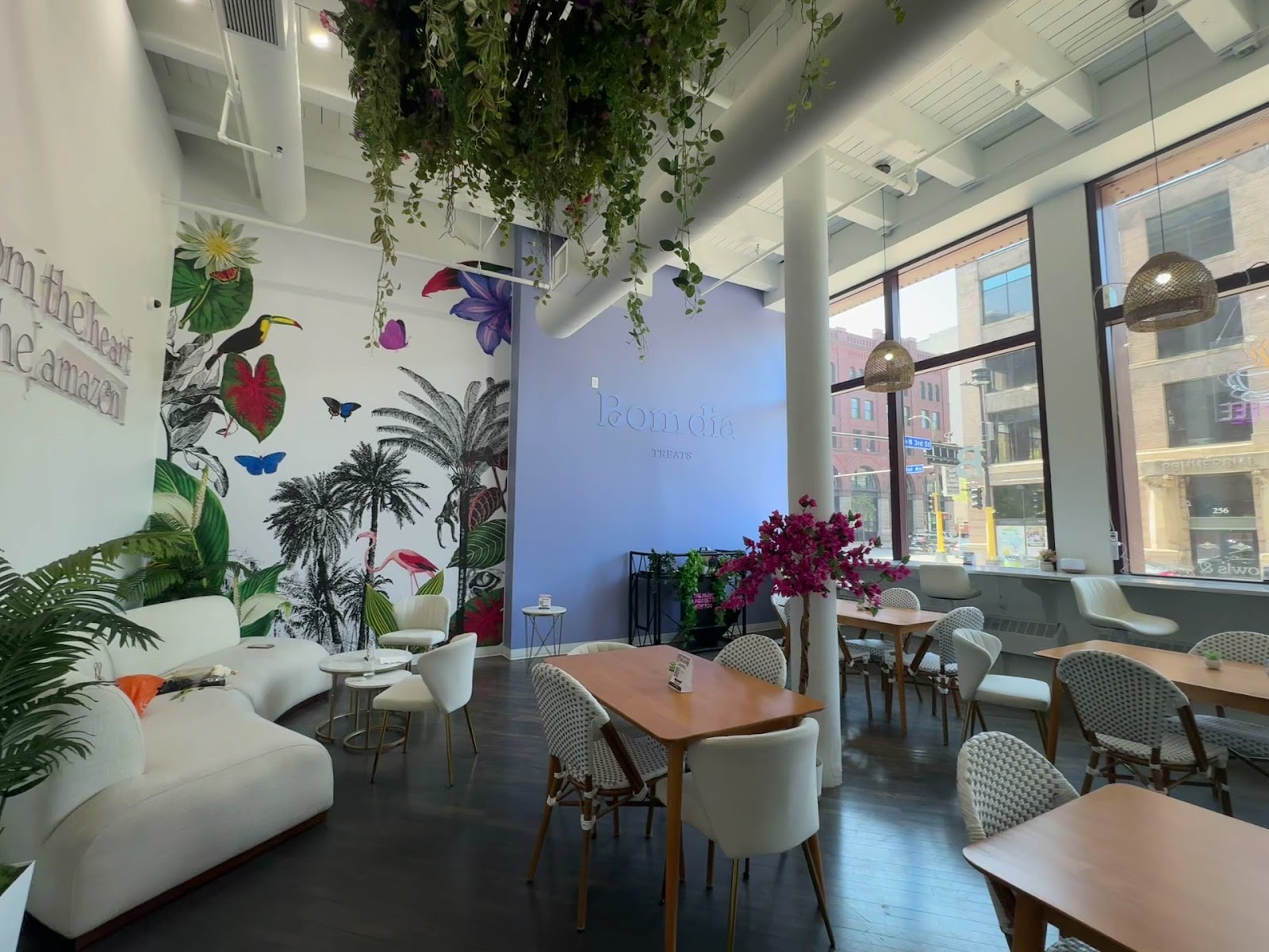 Bom Dia Treats: the place