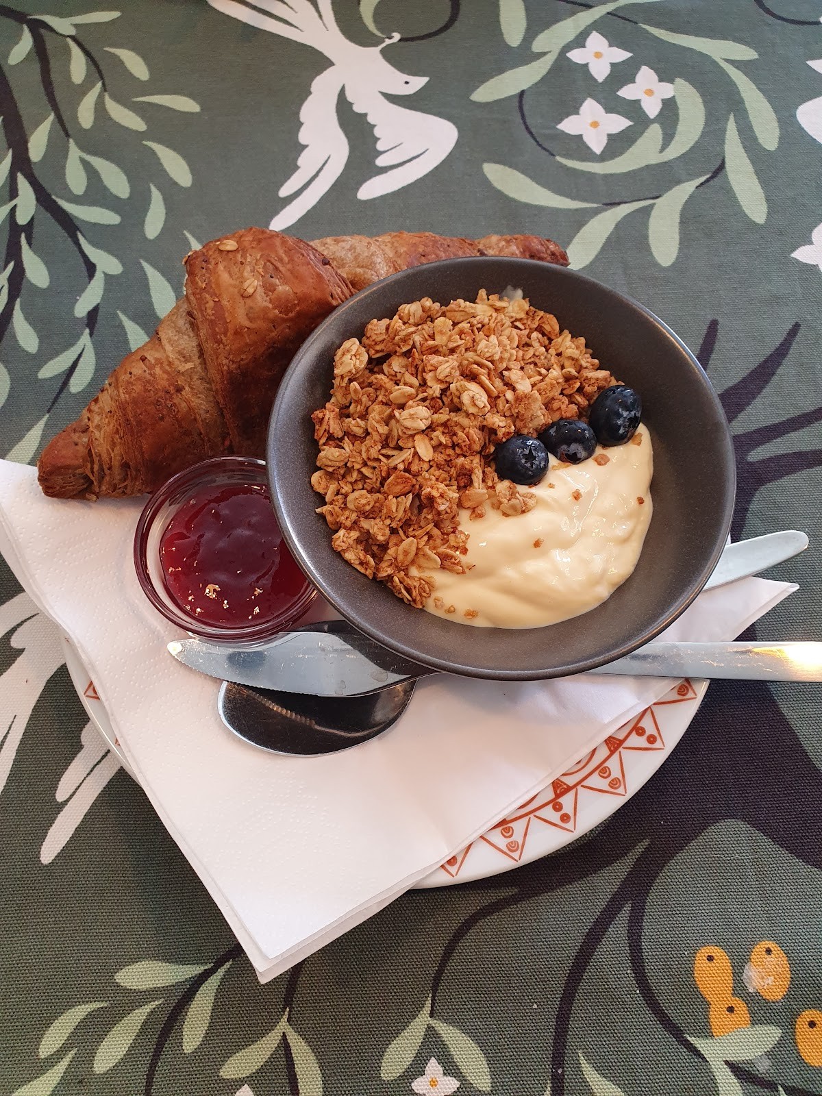 Encanto Art Cafe: food & drinks