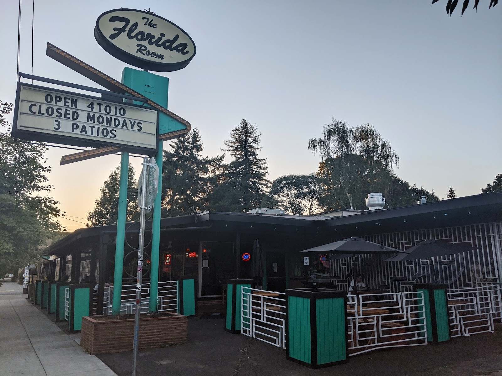 The Florida Room: the place