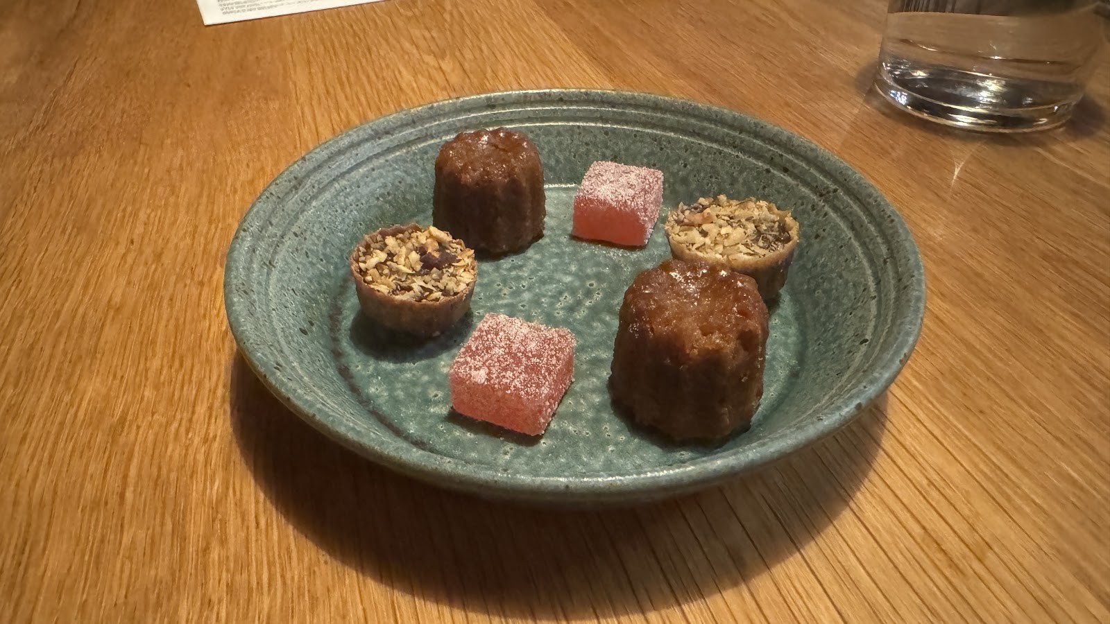 ASTERA: food & drinks