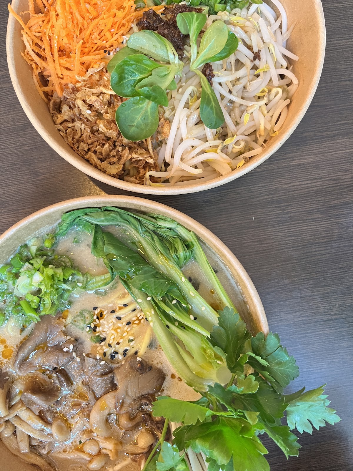 Lin‘s Veggie Dumplin‘: food & drinks