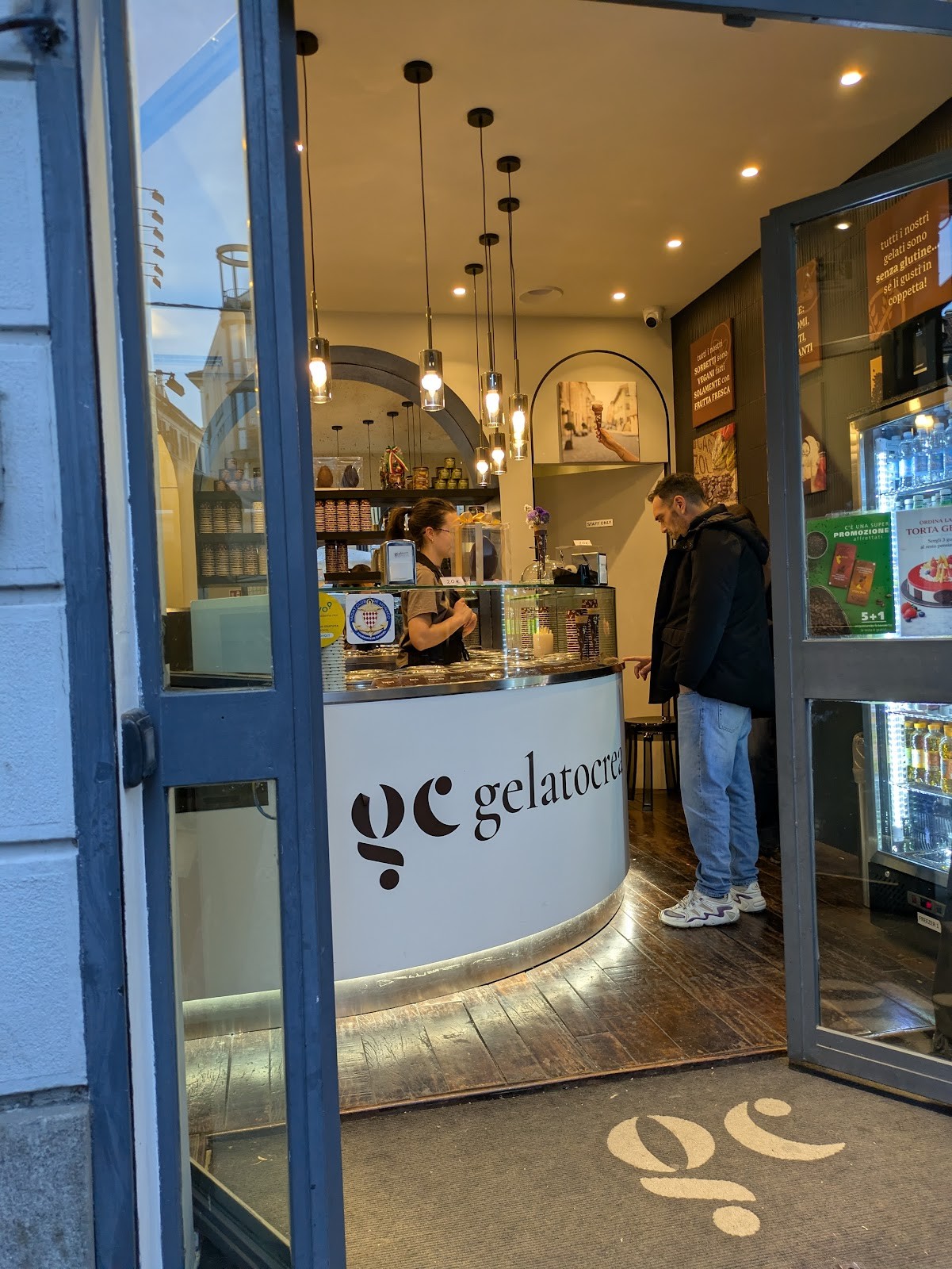 Gelatocrea - Gelateria e cioccolateria - Brera: the place