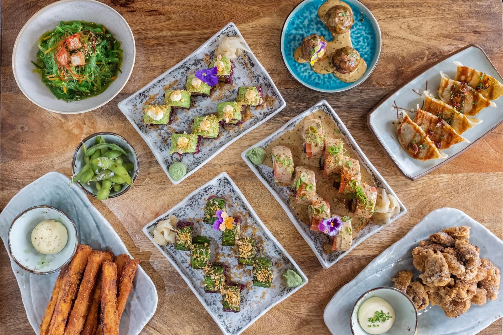 Vegan Sushi Bar: food & drinks