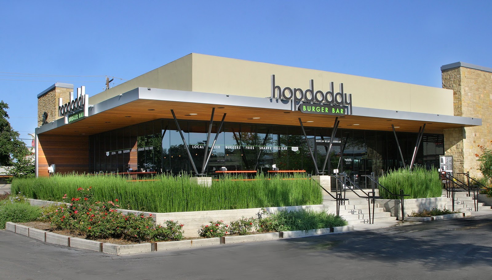 Hopdoddy Burger Bar: the place