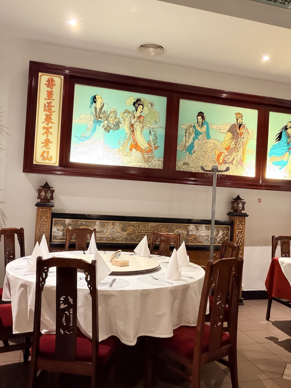 Asia Paradies: the place
