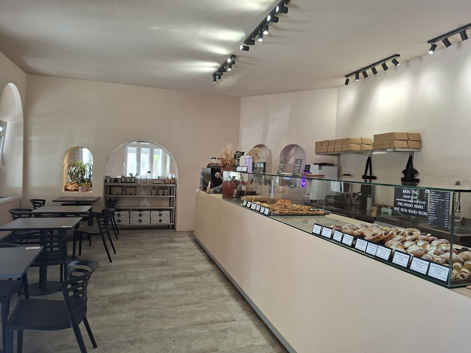 The Sanctuary - Italian Vegan Bakery: the place