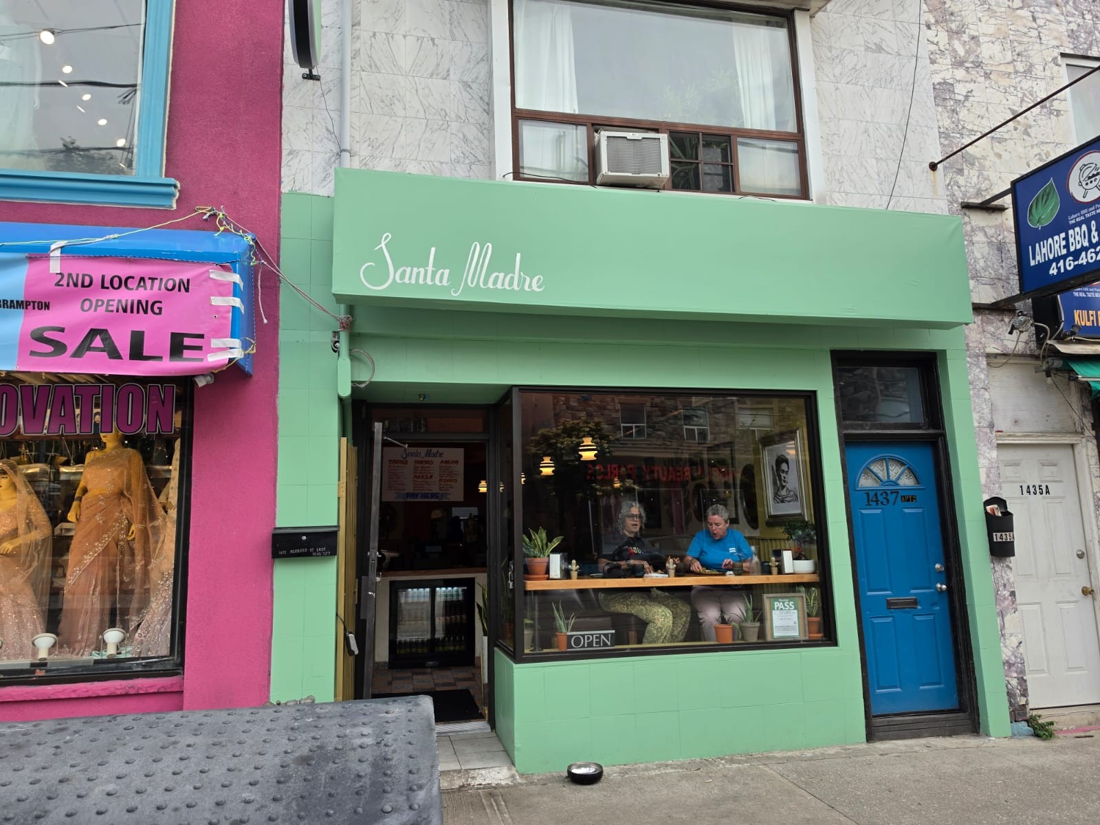 Santa Madre Mexican Resturant: the place