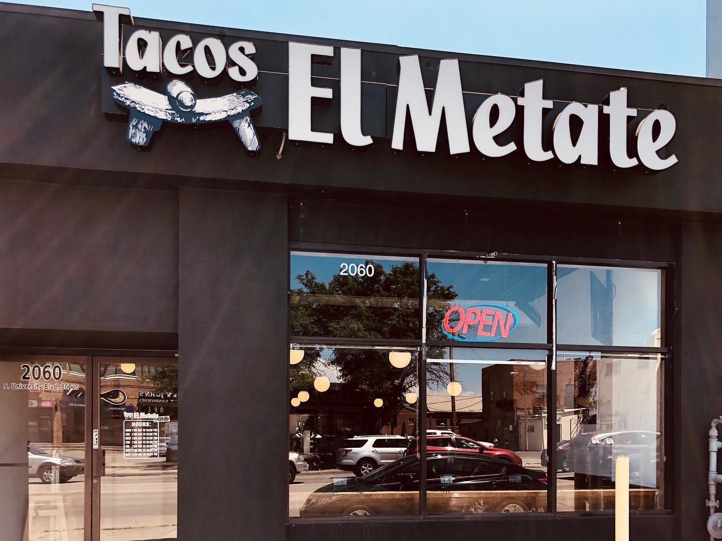 Tacos El Metate: the place
