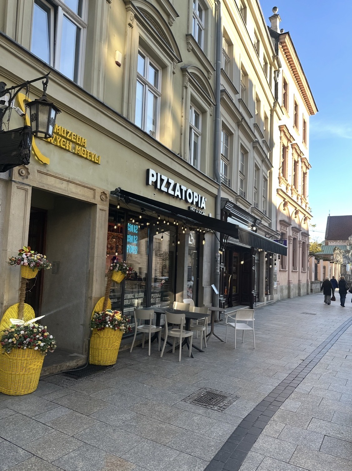Pizzatopia: the place