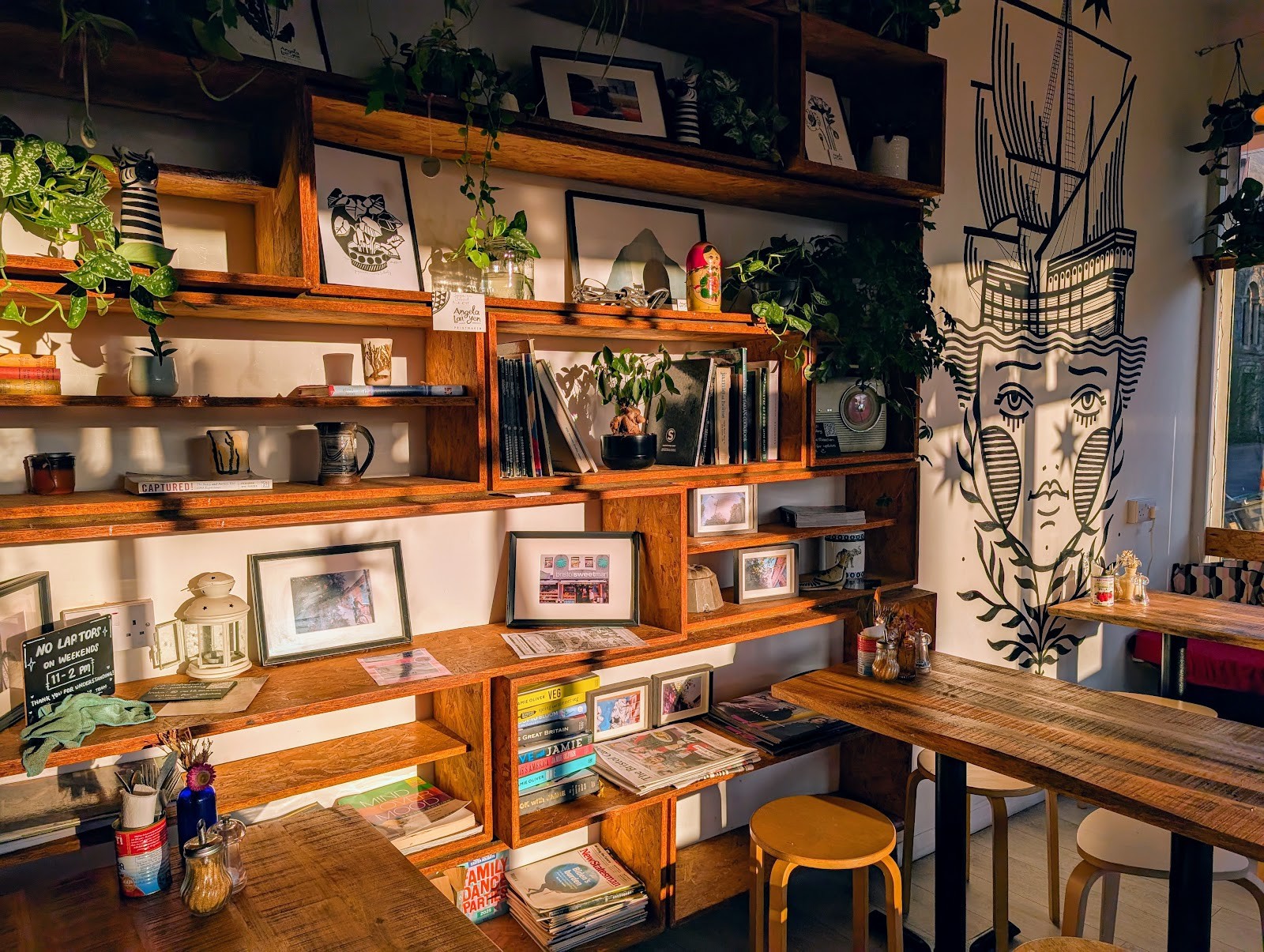 No12 Easton · Cafe: the place
