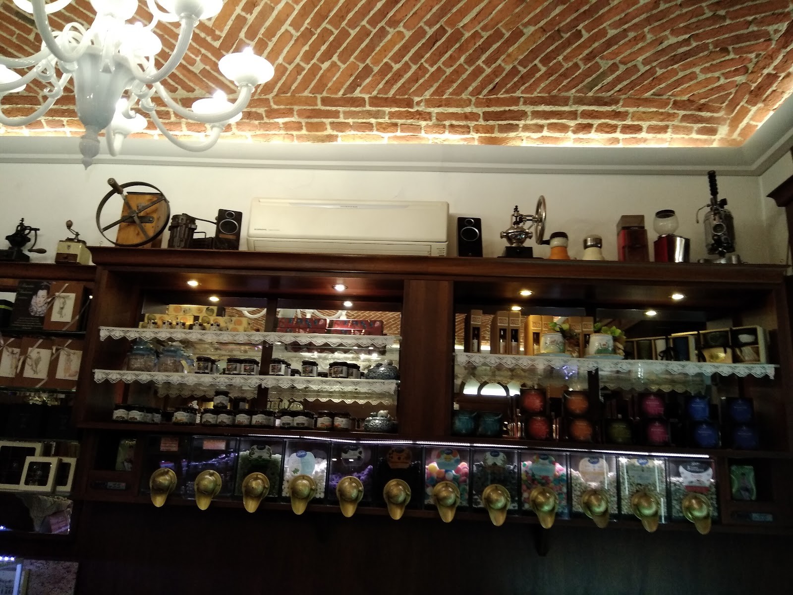 Pasticceria San-Salvador: the place