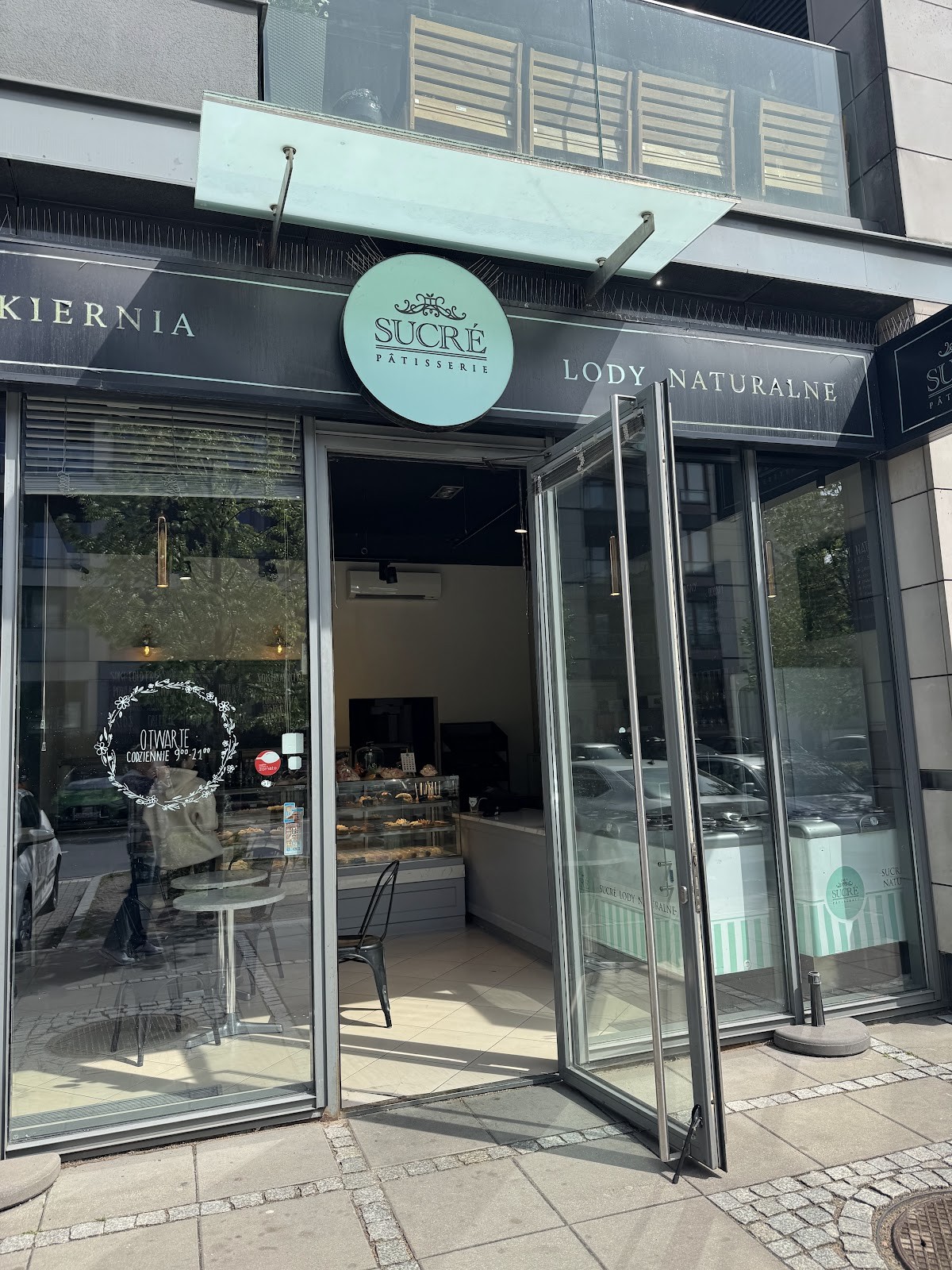 Sucré Pâtisserie: the place