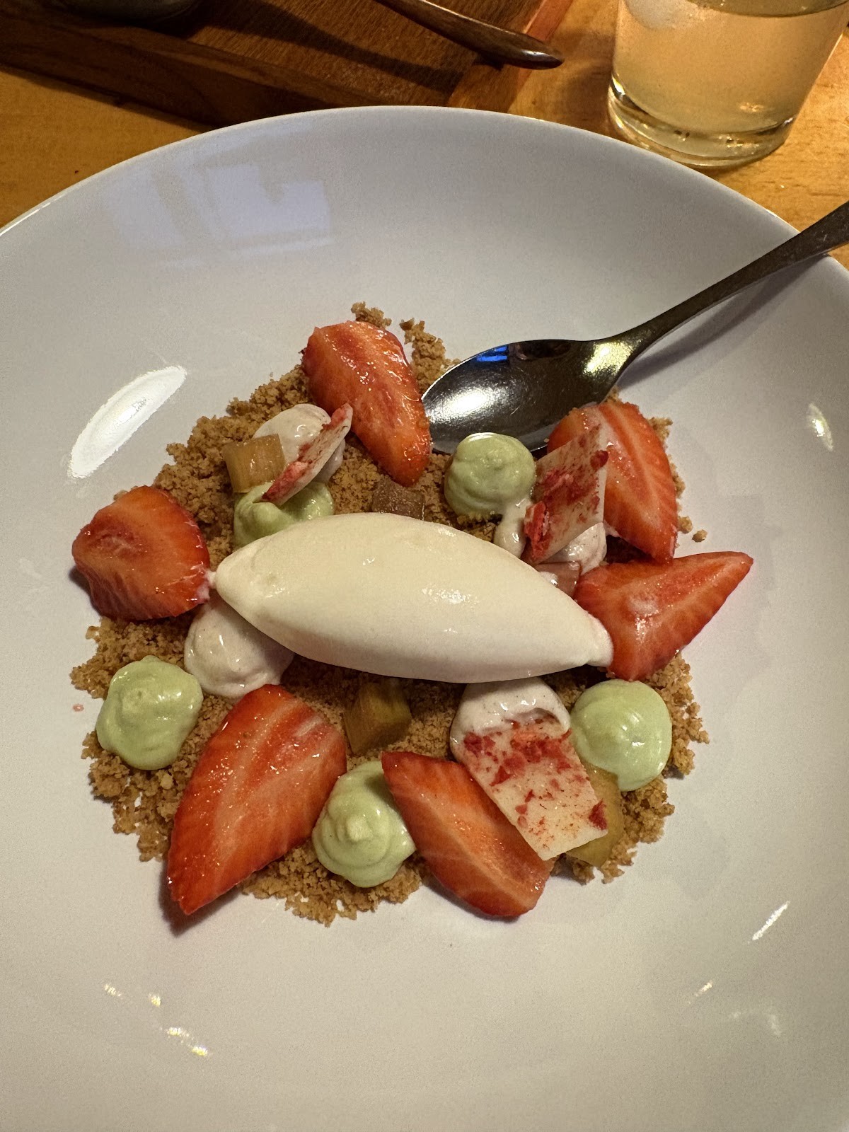 Tonka Restaurant: food & drinks
