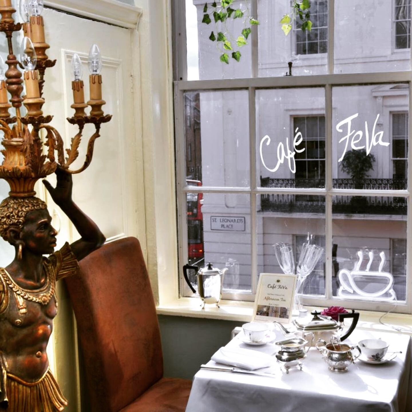 Café FeVa: the place