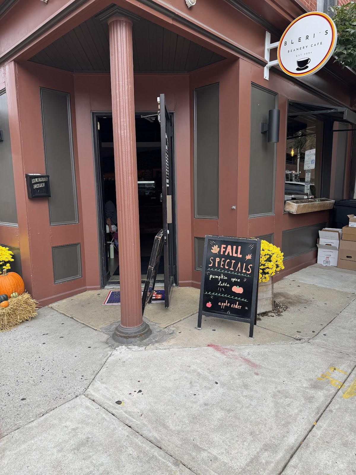 Bleri's Beanery Cafe: the place