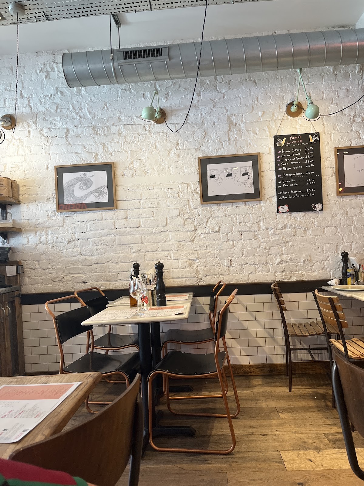 Franco Manca Southfields: the place