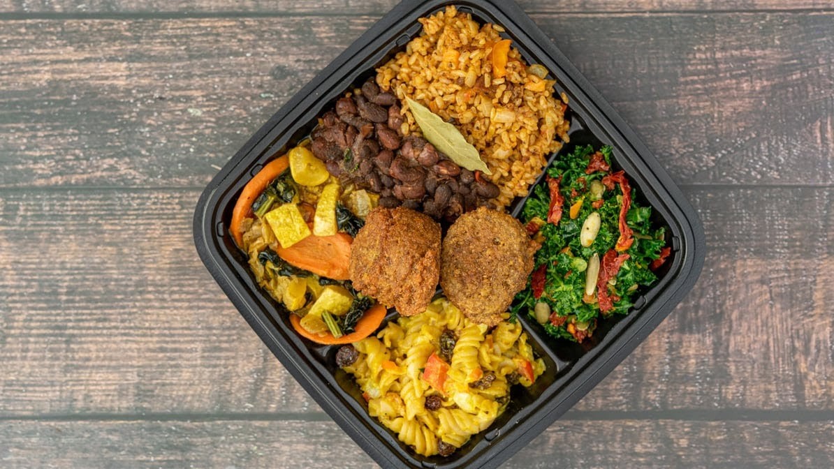 Baba's Vegan Cafe: food & drinks