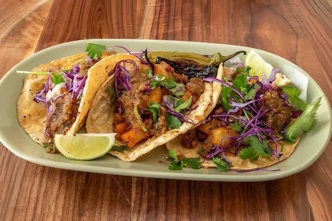 Penelope's Vegan Taqueria Andersonville: food & drinks