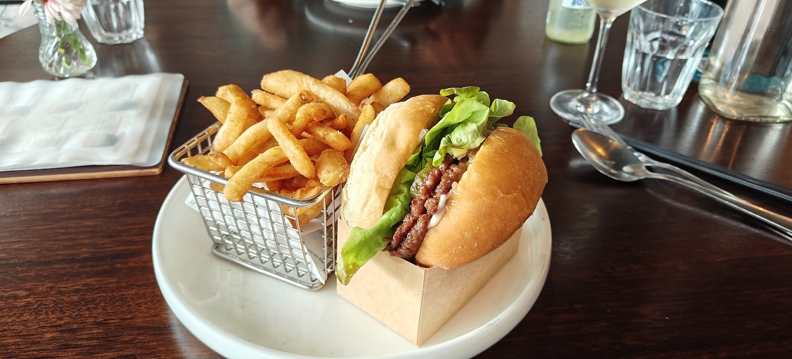 Brother Bon - Your Local Vegan Restaurant in Northcote: food & drinks