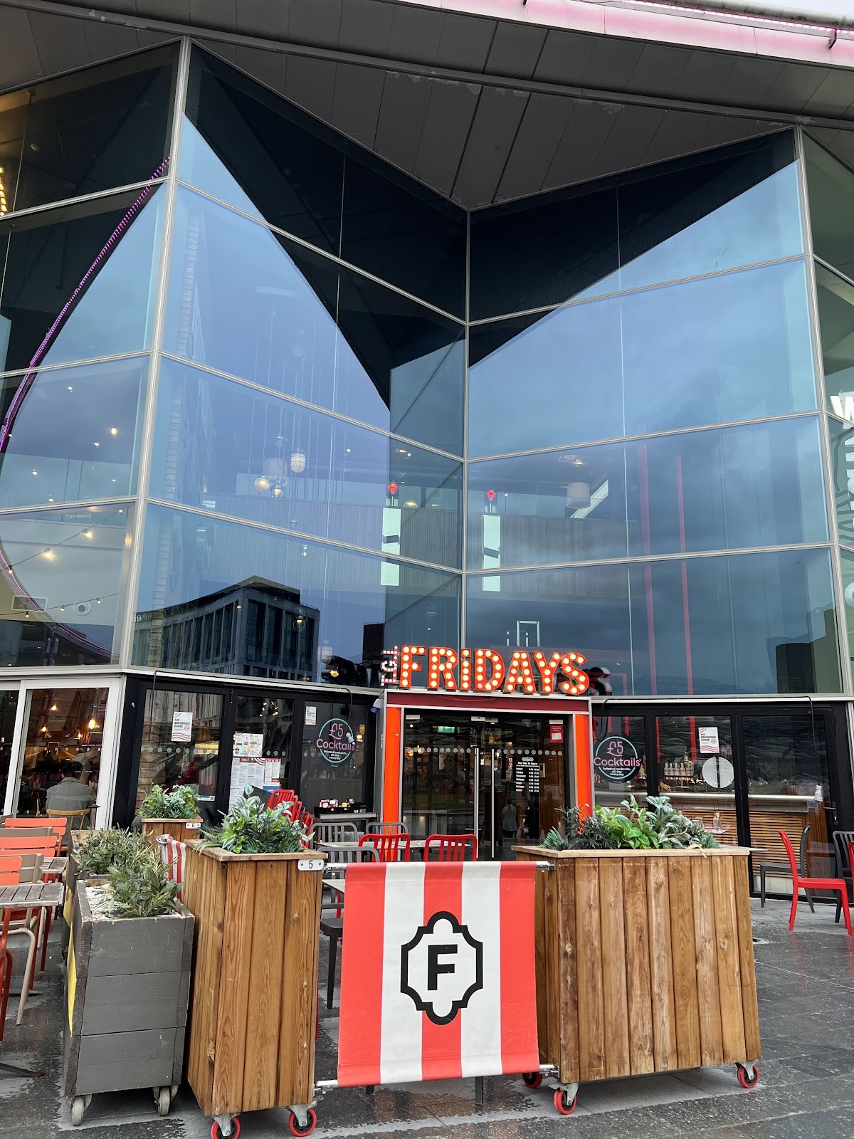 TGI Fridays - Liverpool One: the place