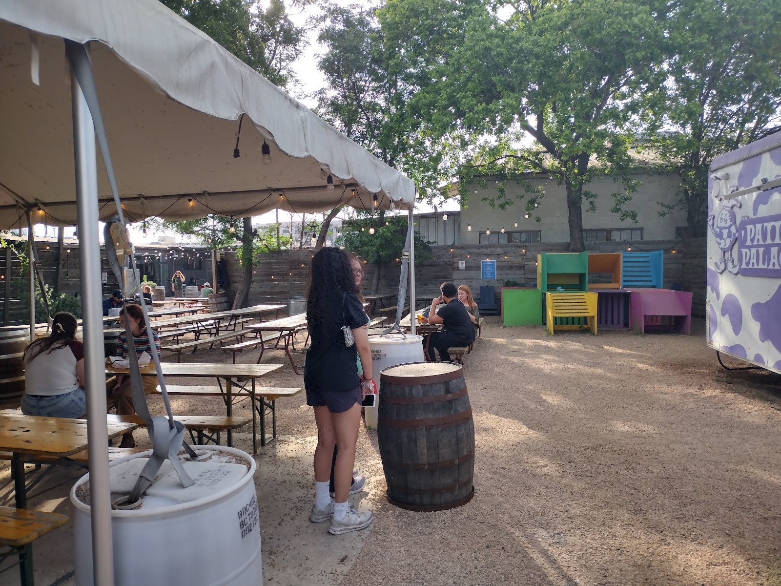 Patty Palace - South Austin: the place