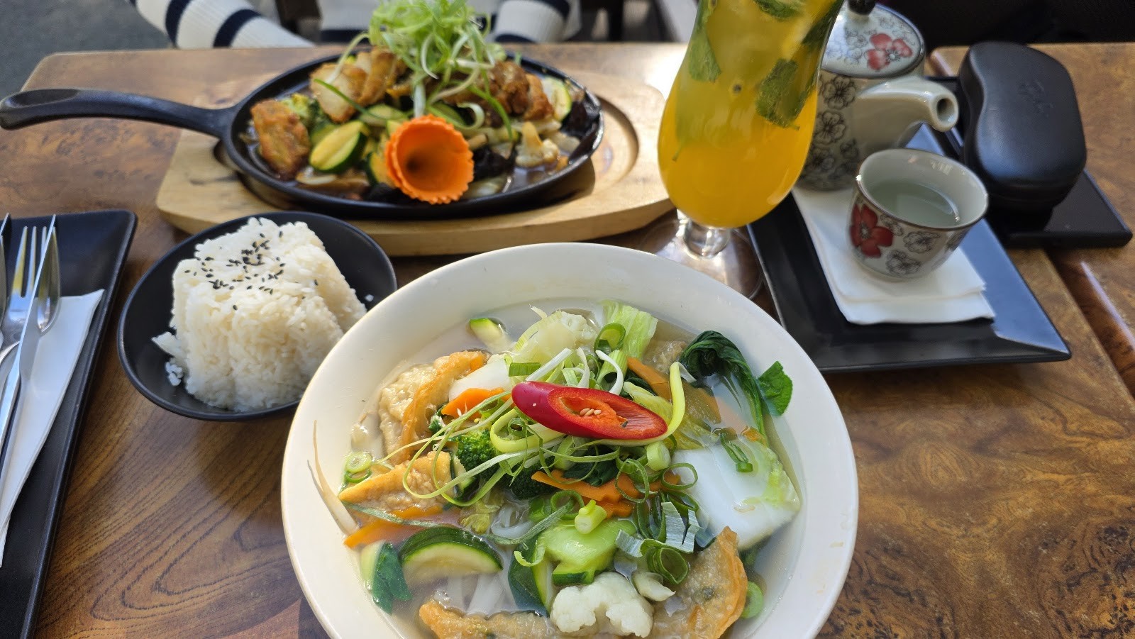 Vevi Restaurant Albertgasse: food & drinks