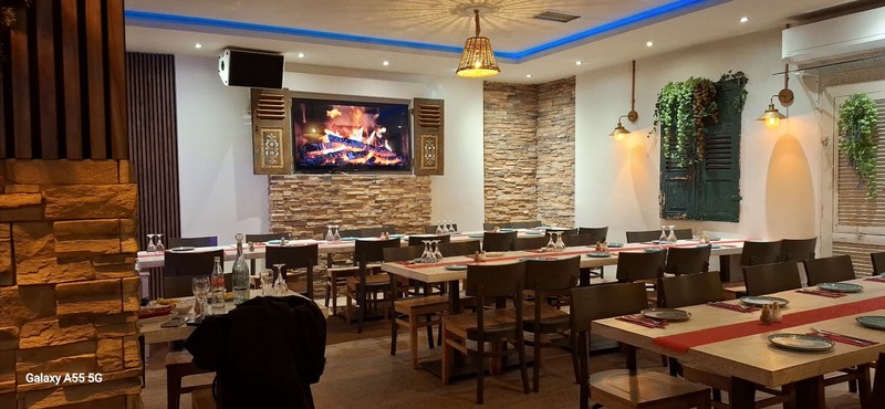 Meze Meze Taverna: photo