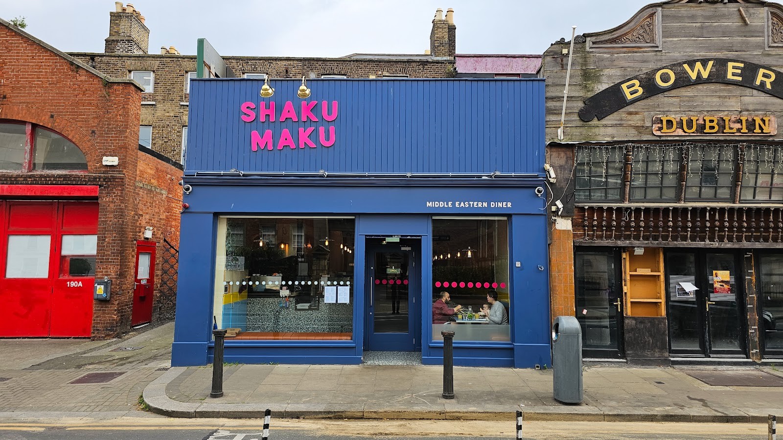 Shaku Maku: the place