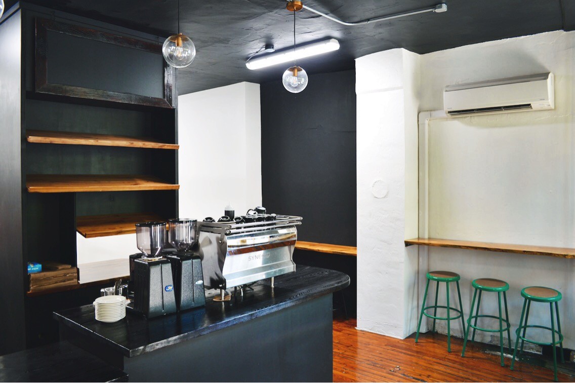 The Kettle Black: the place
