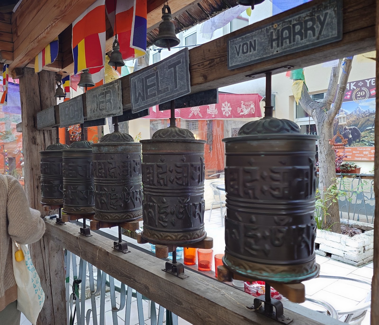 YAK+YETI: the place