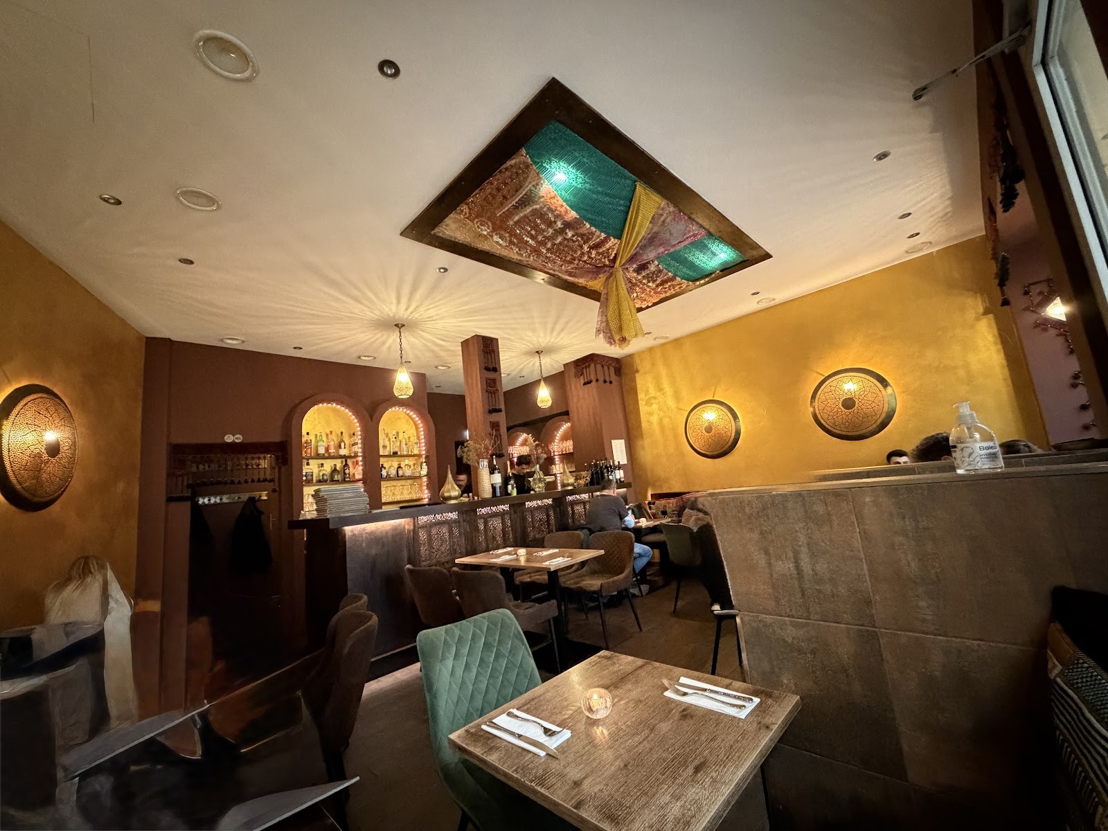 Hewad Restaurant: the place