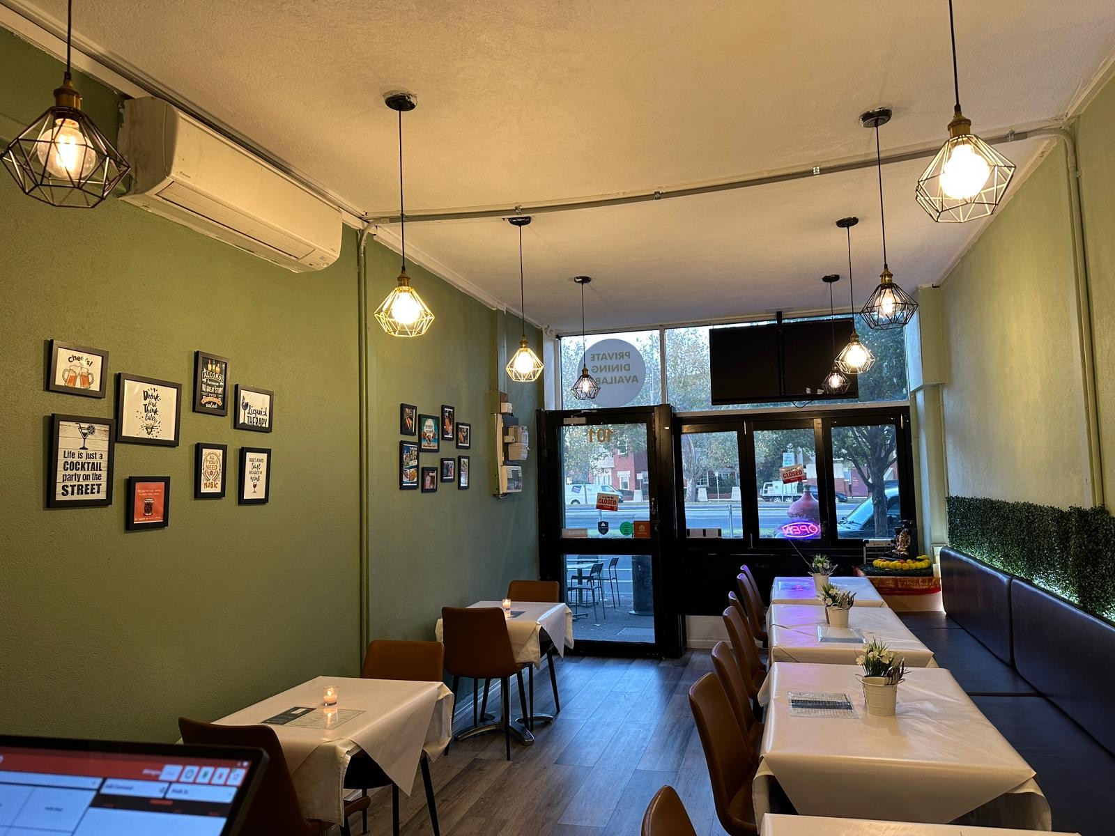 Curry Leaf on Brighton: the place