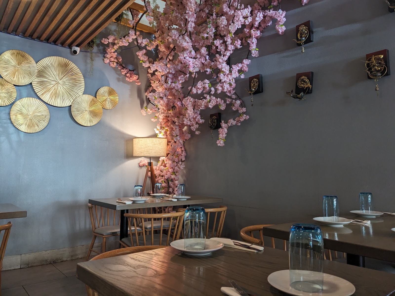 Hey Thai: the place