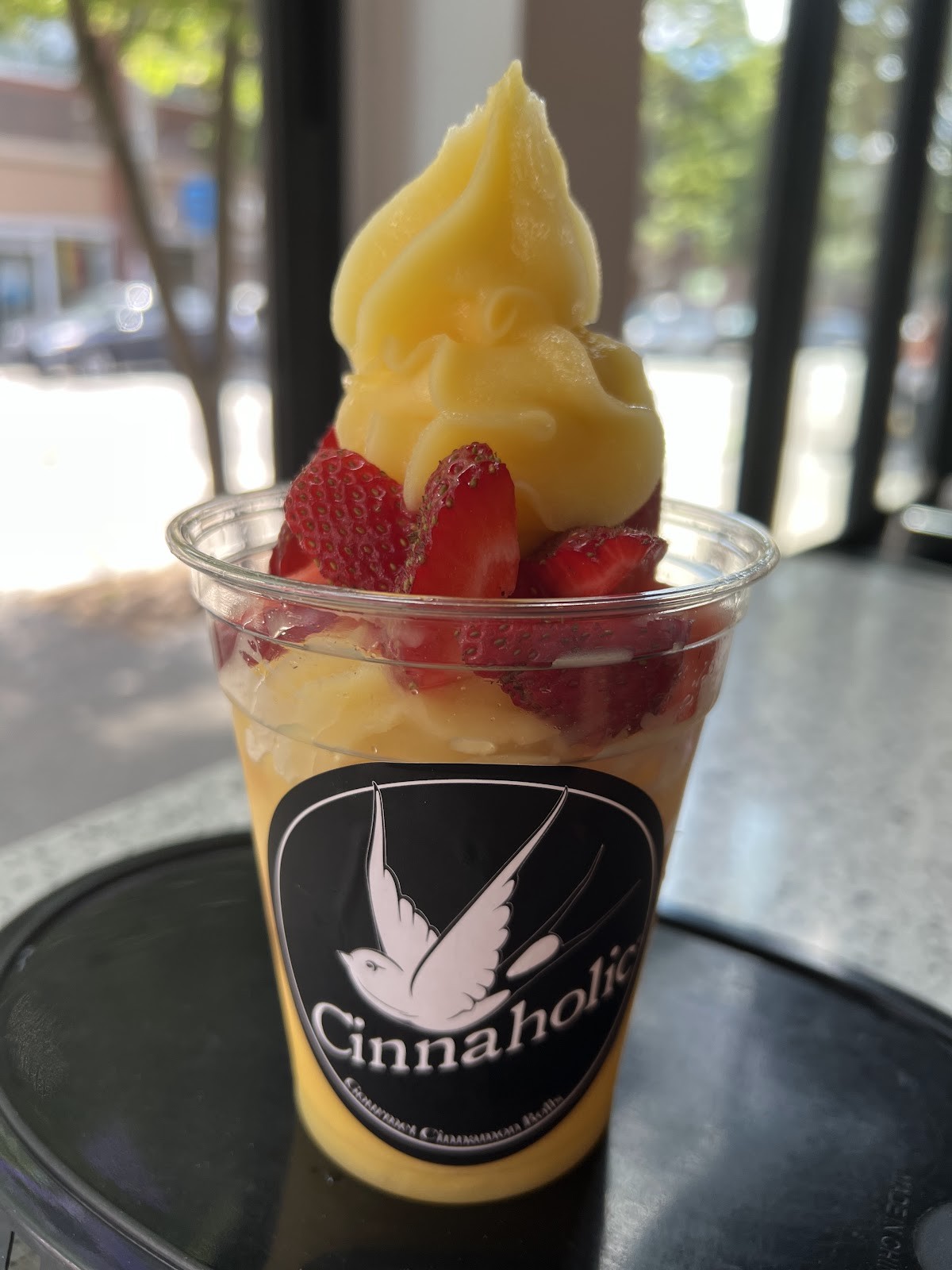 Cinnaholic: food & drinks