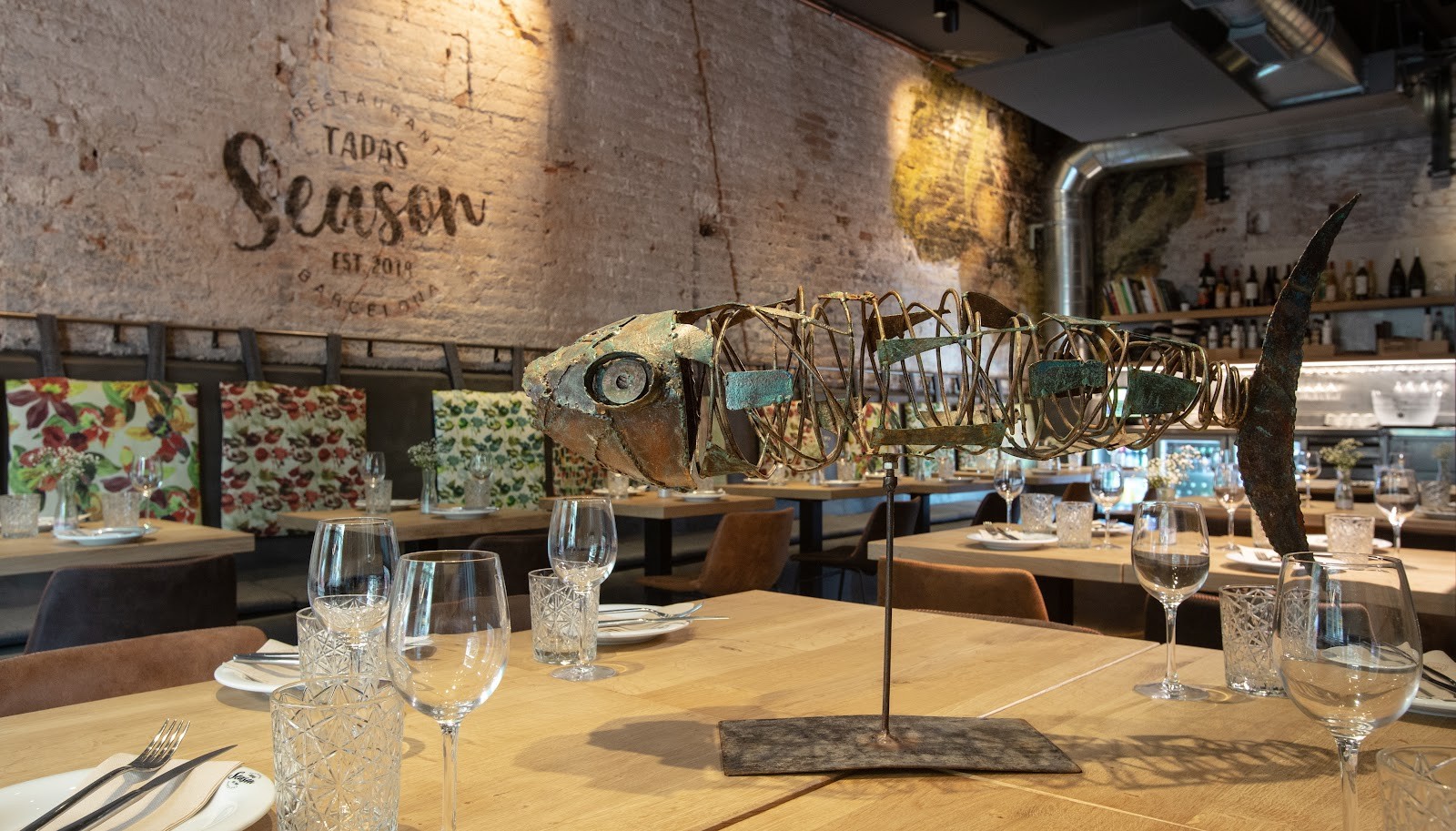 Season Tapas Restaurant: the place