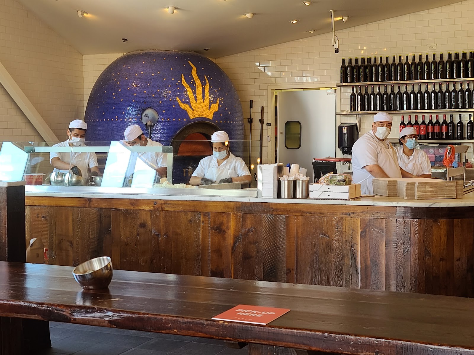 Punch Pizza Lake Street: the place