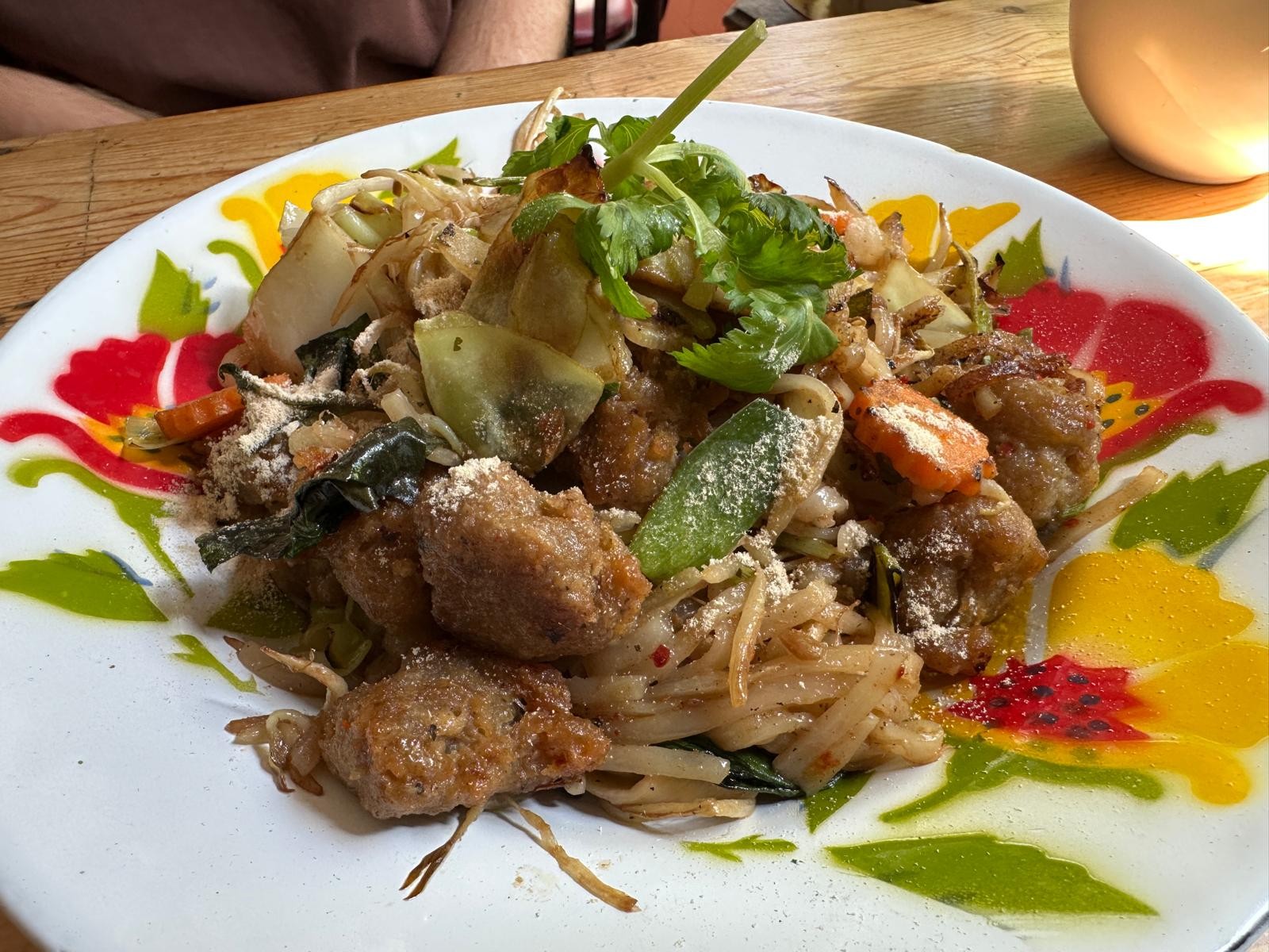 Tungwong Thai vegan kitchen: food & drinks